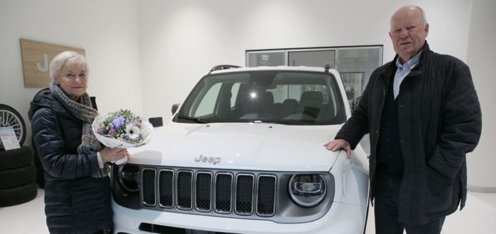 Frankfurter Motor Village Kunde gewinnt bei der Jeep® Renegade Cashback-Aktion