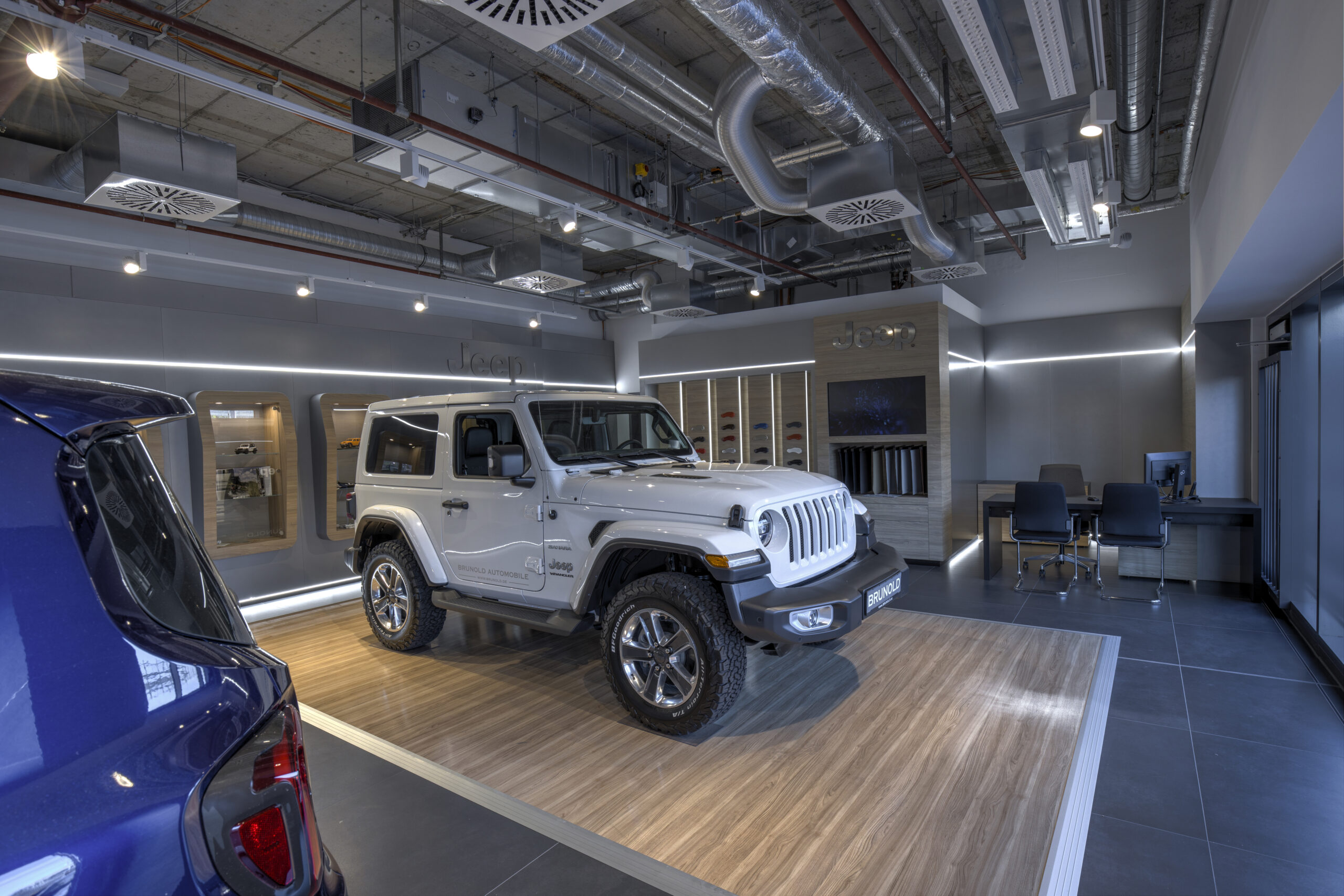 Jeep eröffnet Shop im Breuningerland Sindelfingen